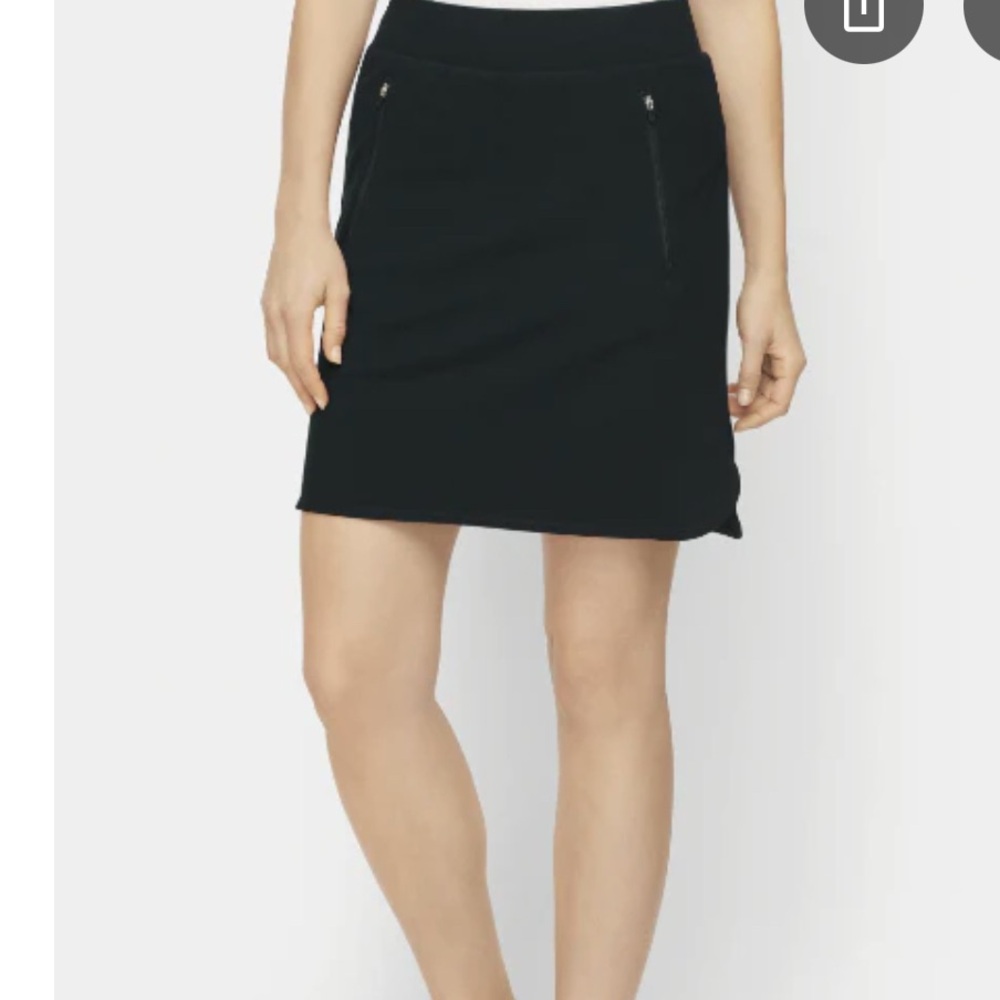 T by Talbots black skort